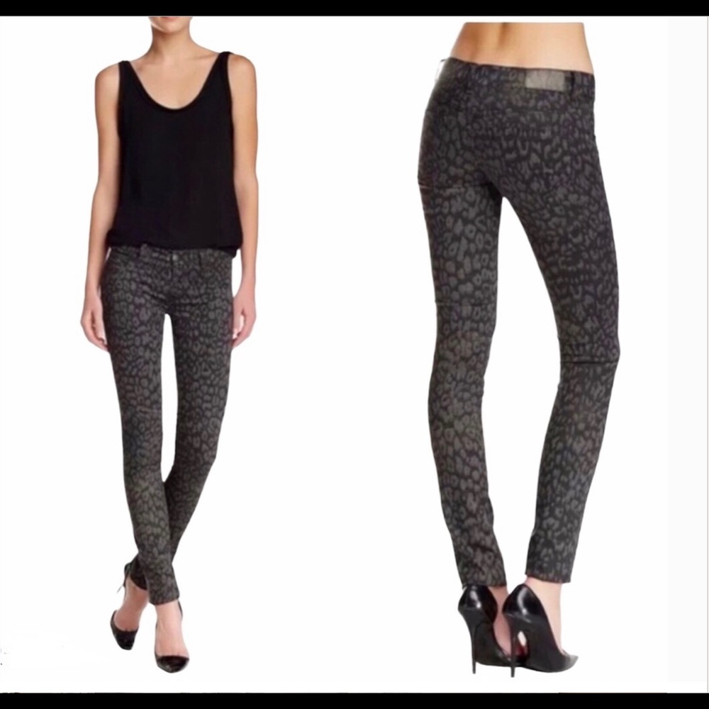 Diésel Leopard Livier-Sp Super
$75  
original price$198 
Size: 27 Diesel